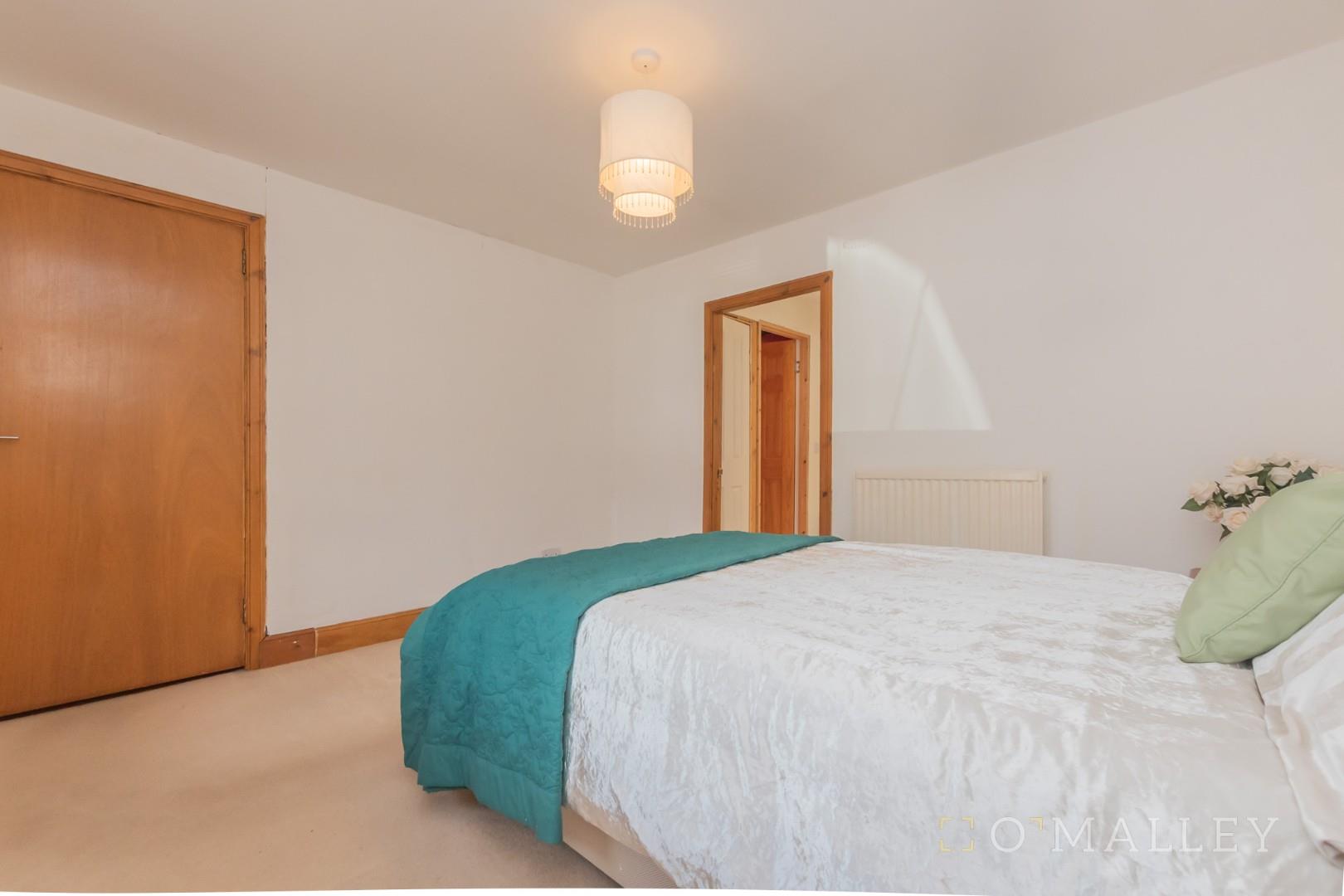 16. Bedroom 3.jpg